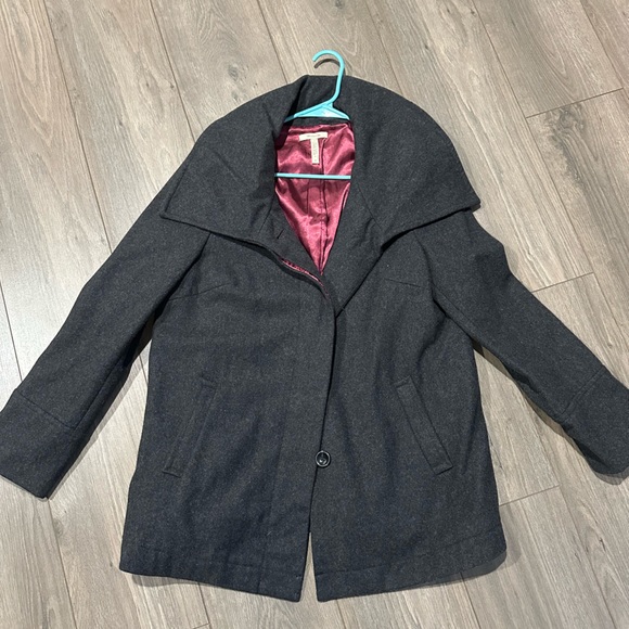 Nice Maternity Peacoat - Picture 2 of 3